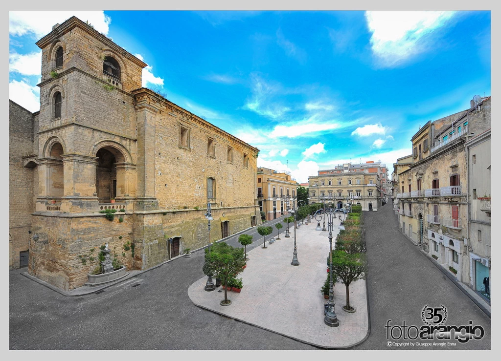 Piazza Vittorio Emanuele