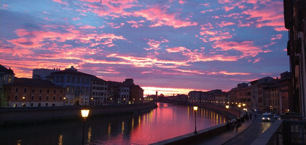 Pisa Lungarni tramonto