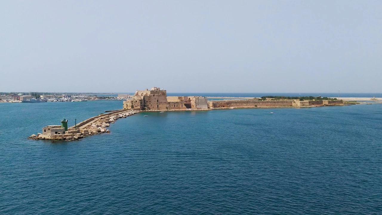 Brindisi, fortezza