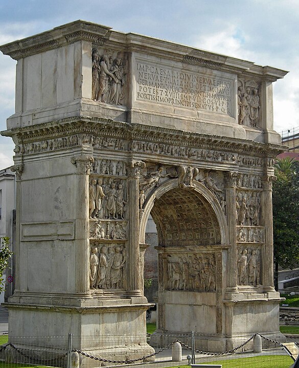 585px Benevento Arch of Trajan from South