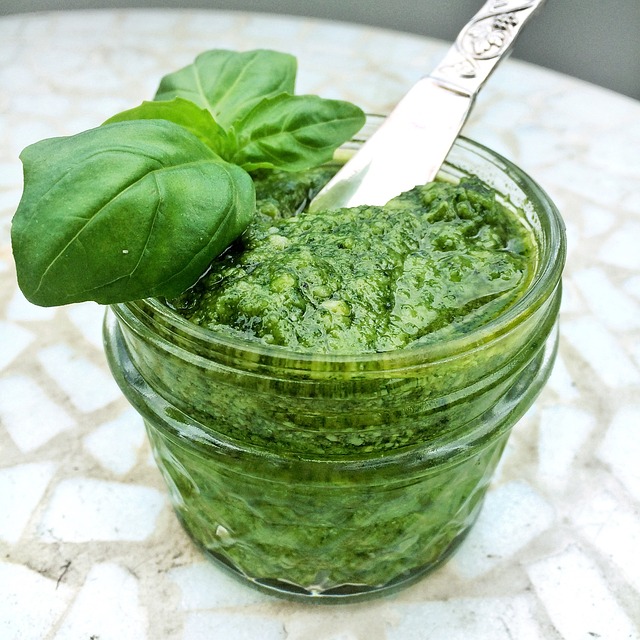 pesto 1556974 640